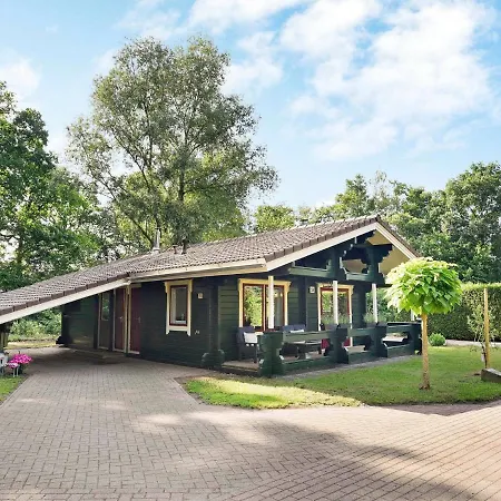 Finnish With Private Garden And Wood Fired Sauna Near The Veluwe 度假居