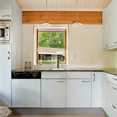 Finnish With Private Garden And Wood Fired Sauna Near The Veluwe